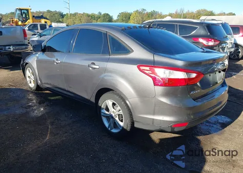 2014 Ford Focus Se from USA, damaged, VIN 1FADP3F2XEL262823